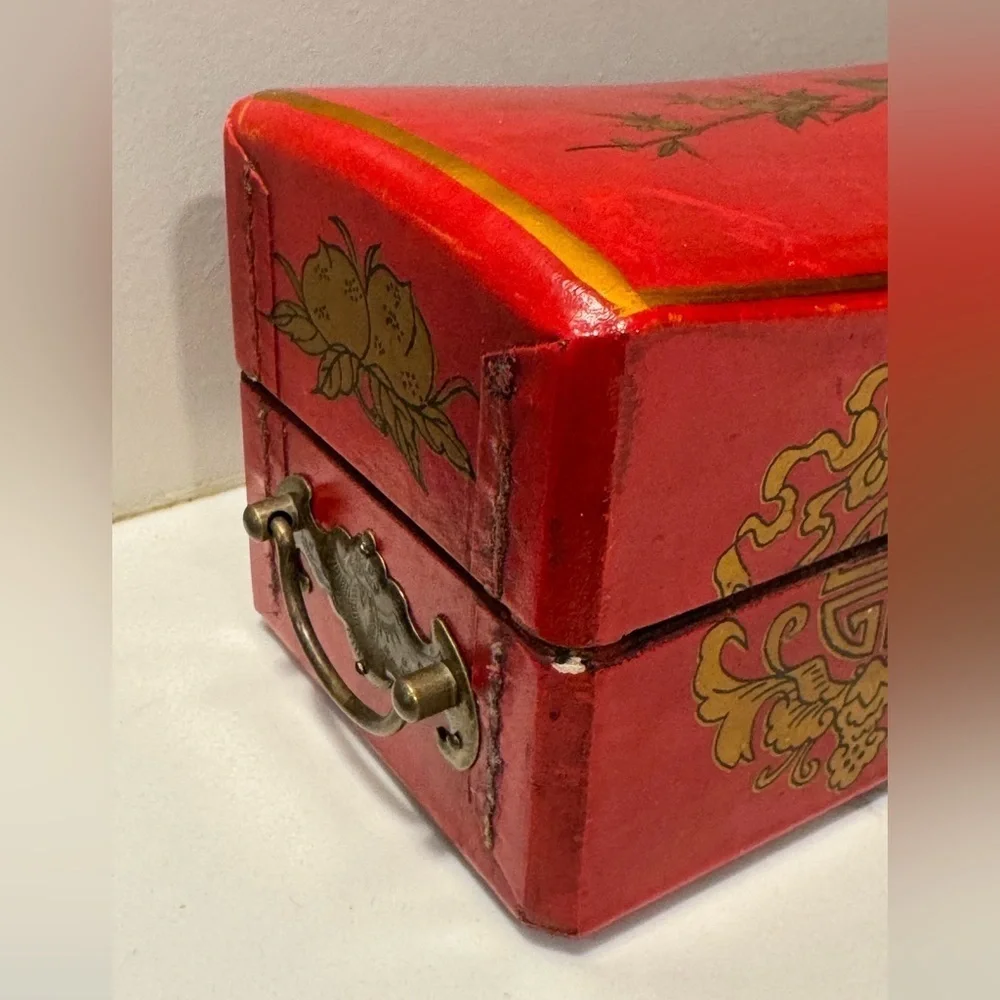 Chinese Jewelry Pillow Box